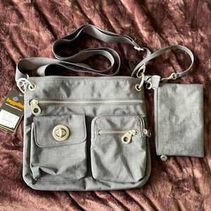 Baggallini, Sydney bag new with tags